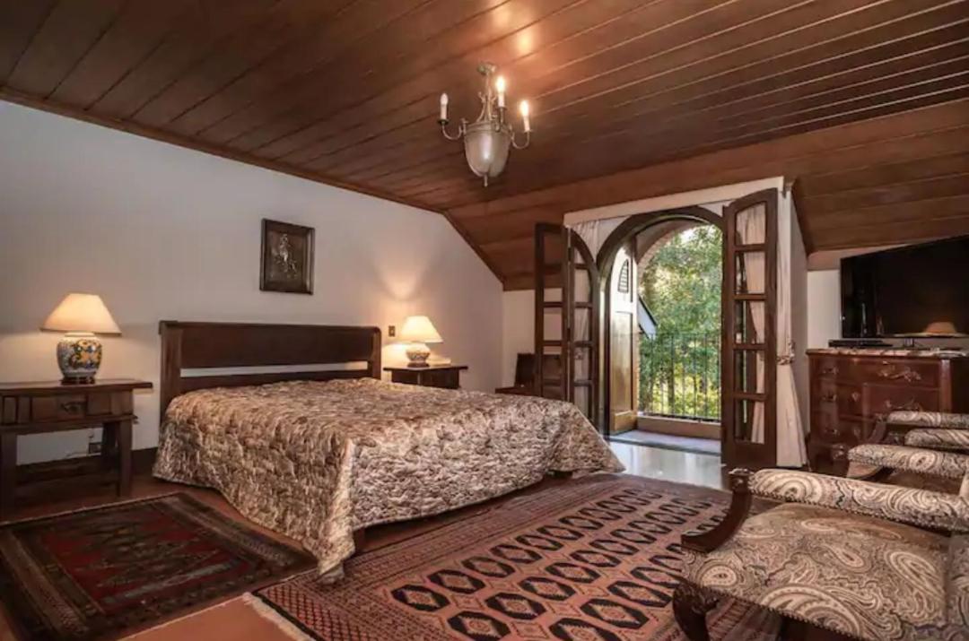 Casa de férias Aconchegante Mansao Estilo Suica Em